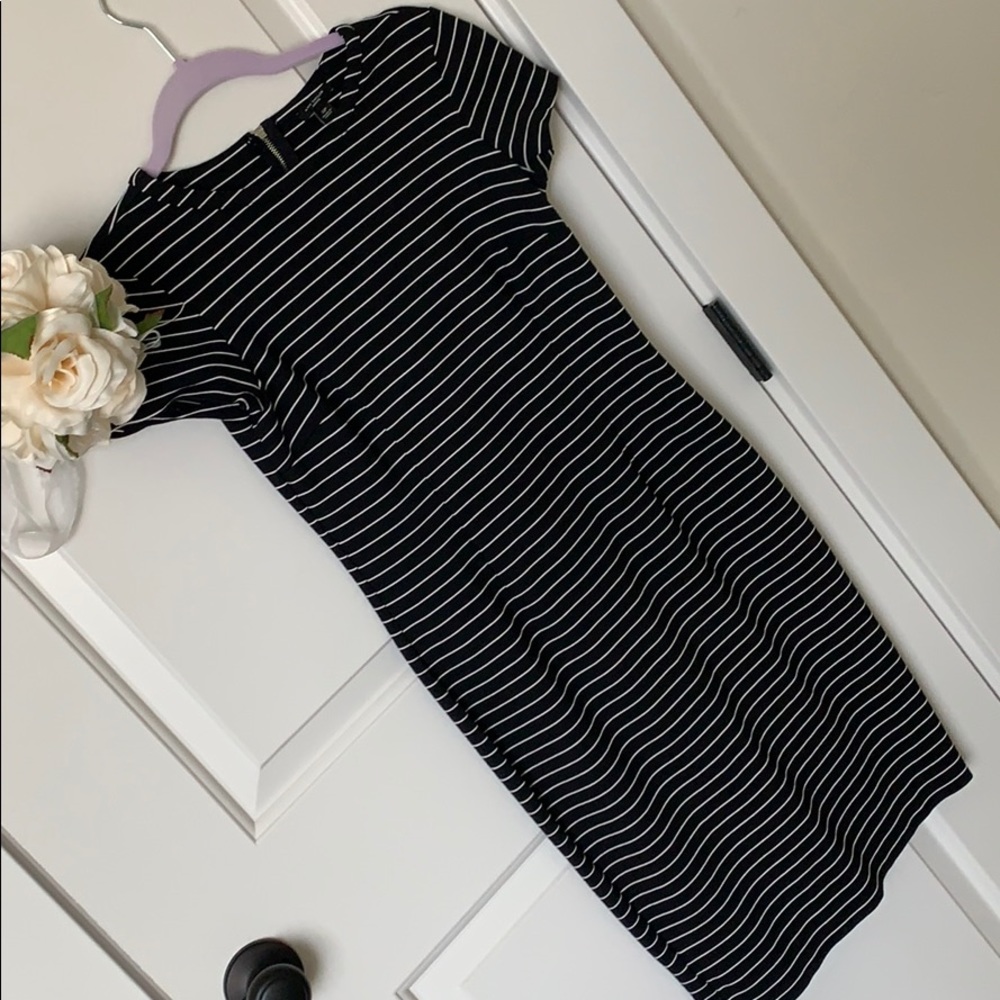 Cute Ann Taylor dress